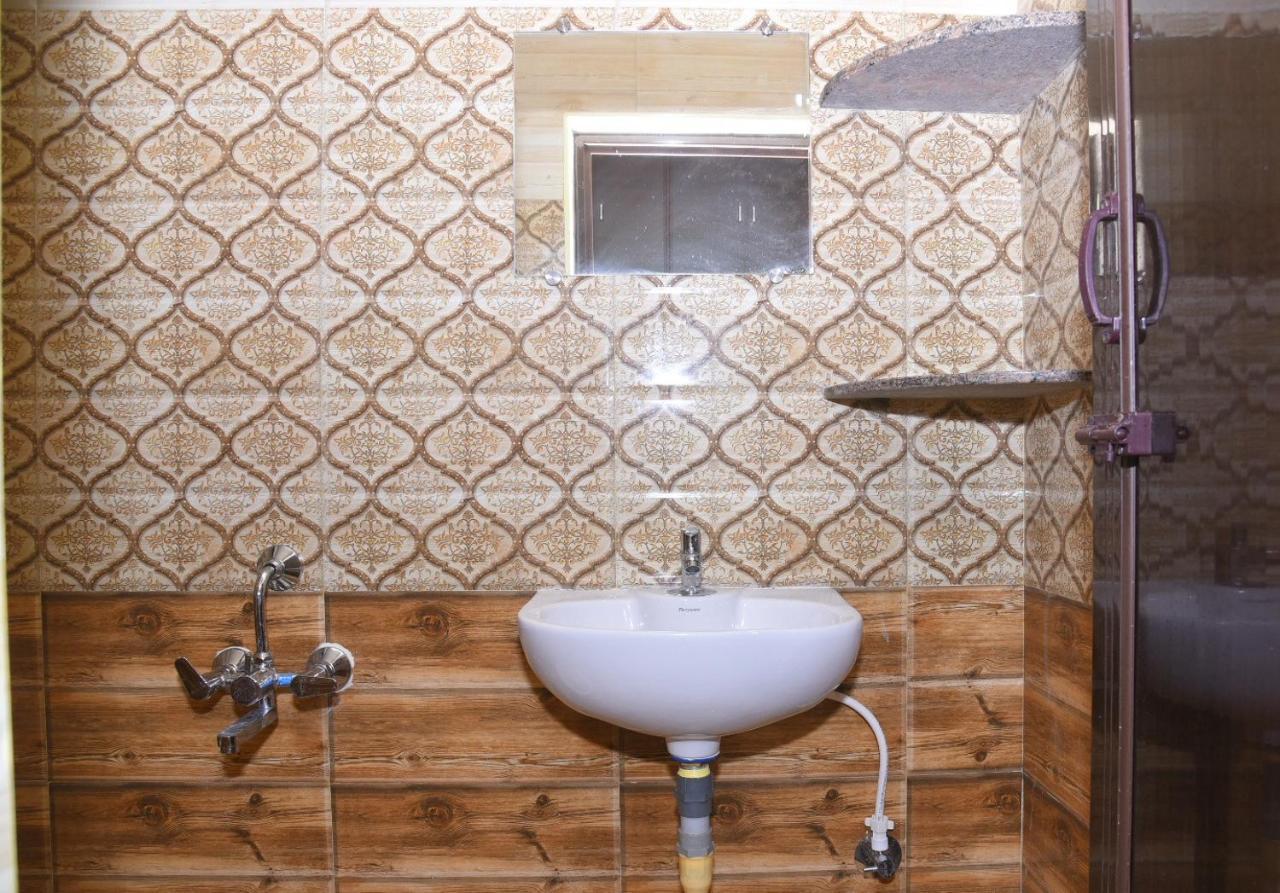 Four Seasons Home Stay Tirupati Exterior photo